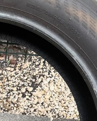 Pneumatico Goodyear 235/55 R19 105Y