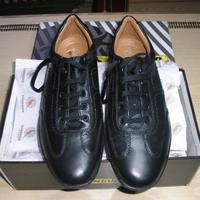 Scarpe "CANGURO" in mordida pelle nera , misura 43