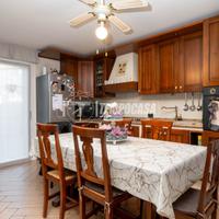 Trilocale con con taverna