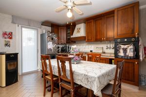 Trilocale con con taverna