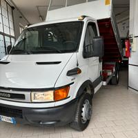 Iveco daily ribaltabile trilaterale patente c