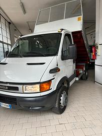 Iveco daily ribaltabile trilaterale patente c