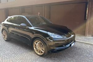 Porsche Cayenne Coupe Turbo 550cv