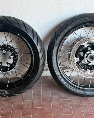 Bmw gs1300 ruote complete raggi nere nuove