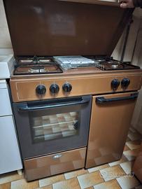 cucina a gas con forno marca Wega White, 4 fuochi,