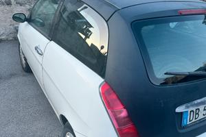 Lancia y momo design