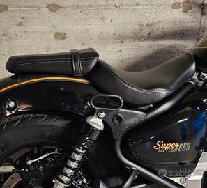sella royal enfield super meteor 650