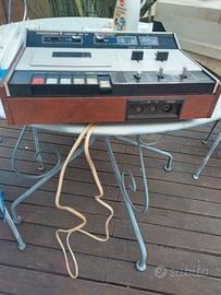 registratore a cassette anni 60