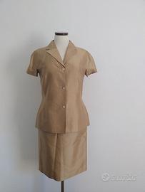 Tailleur Diana Gallesi in pura seta color oro
