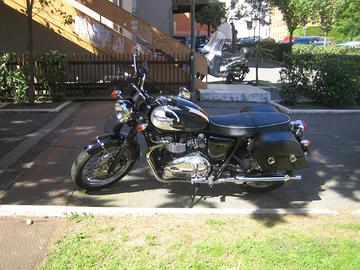 Triumph Bonneville - 2011