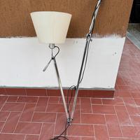 Lampada da tavolo Artemide modello Tolomeo