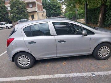 Auto Opel Corsa