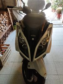 Scooter kymco downtown 300