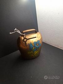 Salvadanaio vintage a forma di campana