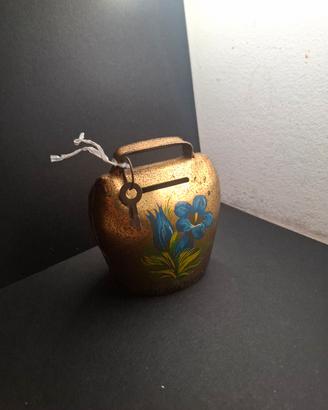 Salvadanaio vintage a forma di campana