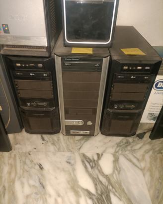 PC monitor tastiere cablaggi 