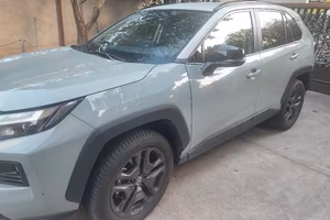 TOYOTA RAV 4 ADVENTURE 