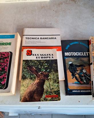 5 libri di vario genere