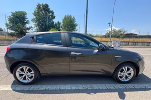 Giulietta 1.6 diesel 105 X neopatentati telefono l