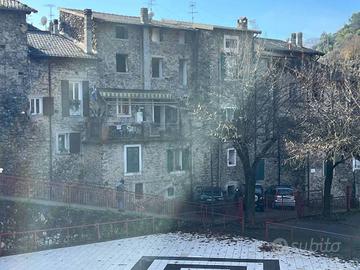 Appartamento di 125 m² con più di 5 locali a Isola