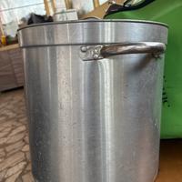 Pentola alluminio con coperchio 34cm