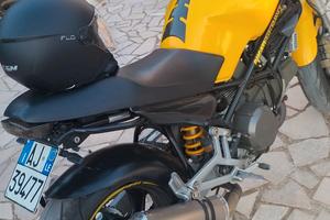 ducati Monster 750