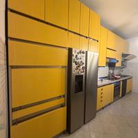 Cucina gialla anni 70