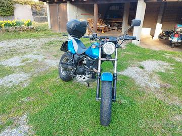 Moto 125cc, Hyosung Karion