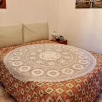 COPRITAVOLO COTONE RIC.A MANO E UNCINETTO ANNI 60