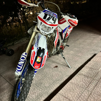 Honda CRF 450 4 tempi targata del 2009 accensione