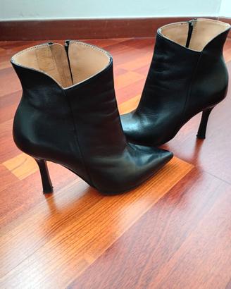 Stivaletto in pelle cafè noir