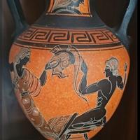Anfora (vaso con due manici).