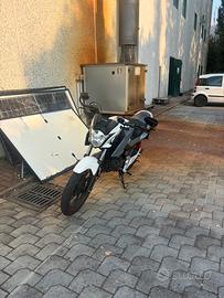 Honda cb125f