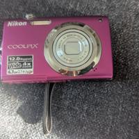 Nikon Coolpix S3000 per pezzi di ricambio