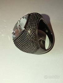 anello in metallo bronzato con pietra