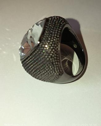 anello in metallo bronzato con pietra