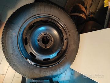 gomme da neve + cerchi (195 65 R15)