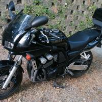 MOTO YAMAHA FAZER 600