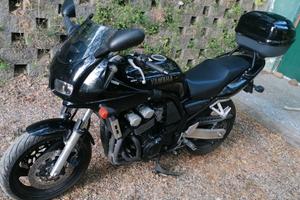 MOTO YAMAHA FAZER 600