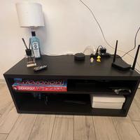 Piccolo mobile porta tv