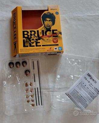Solo scatola e accessori Bandai SHF Bruce Lee
