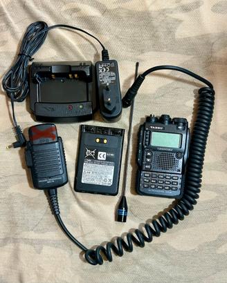 Yaesu VX-8 + MH-74 + CD-41