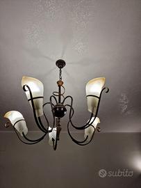 Lampadario e piantana in ferro battuto