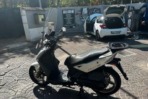 Kymco Agility 125 R16 (2013)