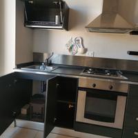 Cucina, larga 2,55 Mt con frigo, forno