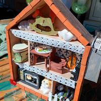 BACHECA casa delle bambole con gattini.