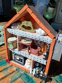 BACHECA casa delle bambole con gattini.