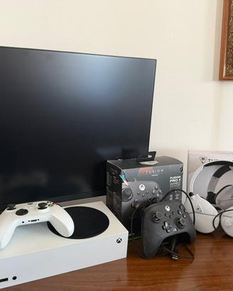 Xbox Serie S + Monitor + Cuffie + Controller Pro