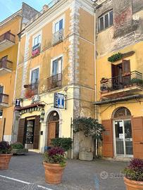 Stabile/Palazzo Minturno [V441VRG]