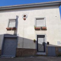CASA SEMINDIPENDENTE A PELLEZZANO